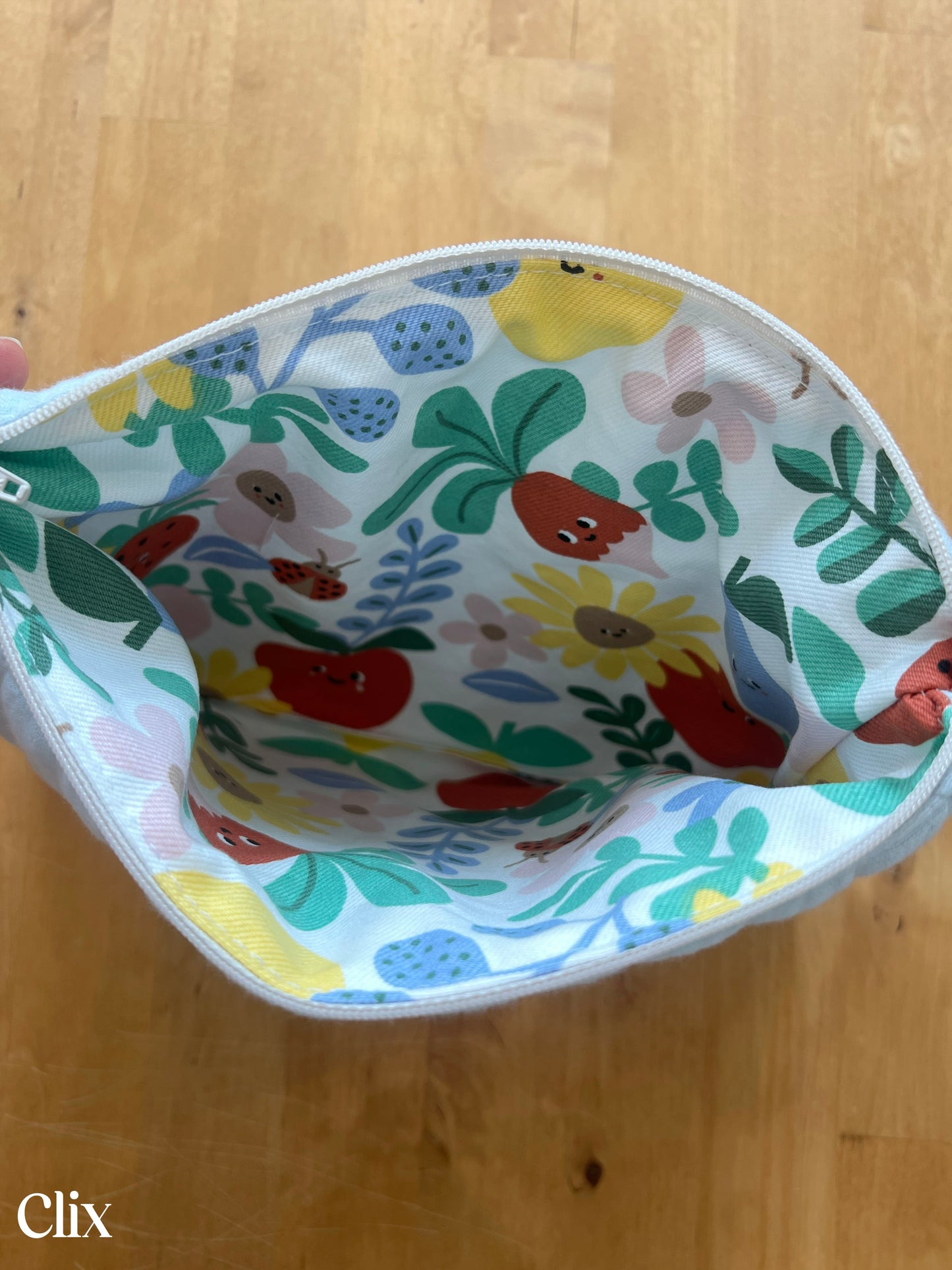 Clix - trousse plate - gaze - fruits