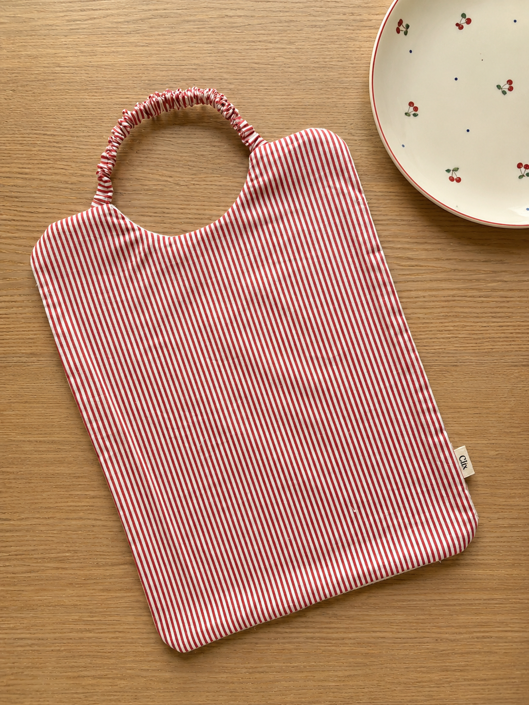 BAVOIR ÉLASTIQUE